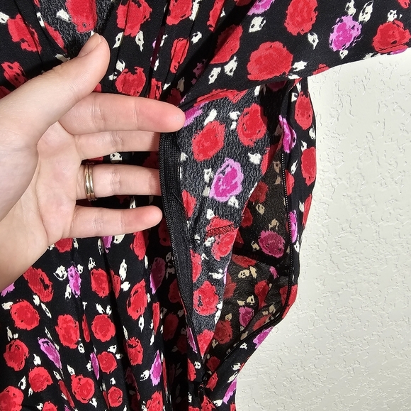 Zara Floral Print V-Neck Maxi Dress - Picture 4 of 5